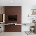 Hemingways Silk Hotel